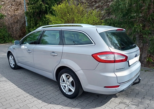 Ford Mondeo cena 22700 przebieg: 212000, rok produkcji 2010 z Kosów Lacki małe 154